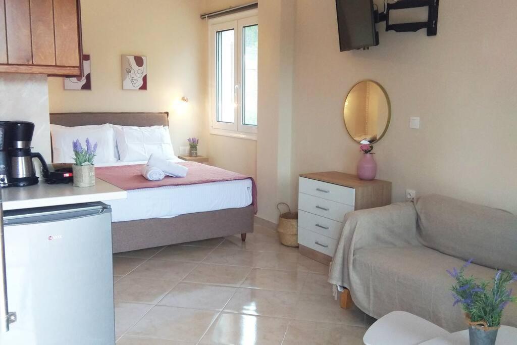 Elena Roza Apartment Meszongí Kültér fotó